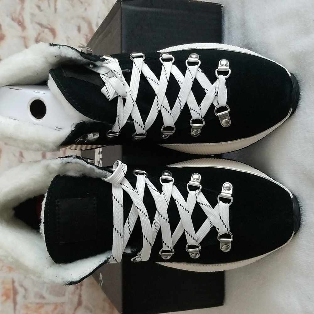 Sorel Black and White Ankle Boots - Picture 9 of 11